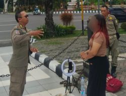Diduga Minta Saweran Saat Live TikTok, Satpol PP Hentikan Aktivitas Konten Kreator Perempuan di SLG Kediri