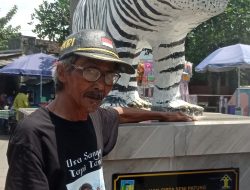 Mbah Suwari, Seniman Ludruk Multitalenta di Balik Patung Ikonik Macan Putih Balongjeruk