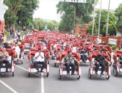 YGSN Salurkan 220 Becak Listrik Bantuan Presiden Prabowo di Nganjuk, Kapolres Larang Modifikasi yang Berbahaya