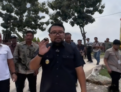 Betonisasi Jalan di Rowomarto, dari Aspal Berlubang, Jadi Jalan Harapan Ekonomi