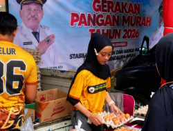 Gerakan Pangan Murah Nasional : Jelang Ramadan Warga Nganjuk Borong Sembako di Taman Pandan Wilis