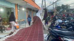 Baru Seumur Jagung, Atap Teras Pasar Ploso Senilai Miliaran Ambruk