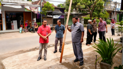 Kang Marhaen Sidak Titik Genangan Air di Baron Saat Turun Hujan