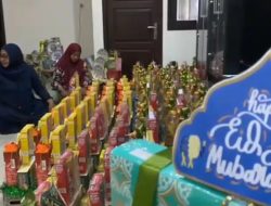 Jelang Lebaran, Pelaku Usaha Musiman Parcel di Jombang Kebanjiran Pesanan