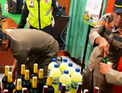 Razia Ramadhan di Nganjuk, 7 Wanita Diamankan, Ratusan Botol Miras Disita