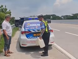 Di Tengah Arus Balik, PJR Jatim 6 Siap Jadi ‘Penolong’ Saat Kendaraan Pemudik Bermasalah di Tol Solo-Ngawi